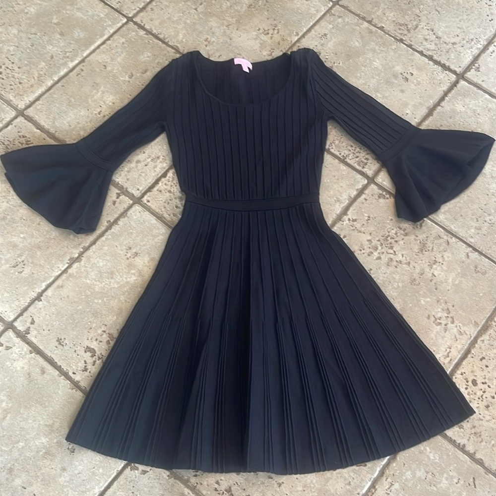 Lilly Pulitzer black pleated stretch dress
